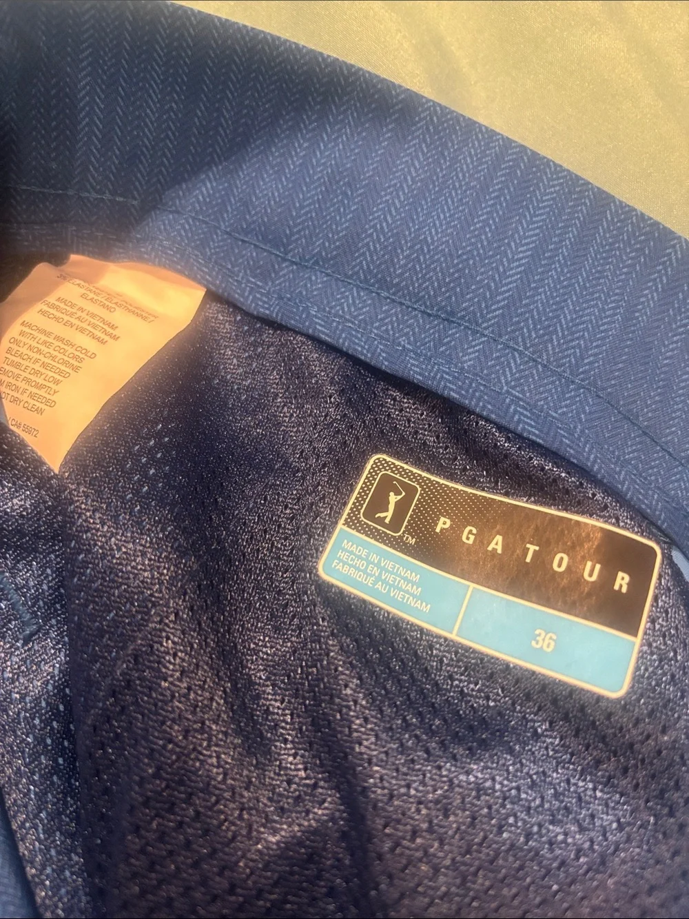 Men's PGA shorts never worn